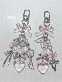 ビーズキーホルダー ピンク 韓国 y2k コレクトブック 2点