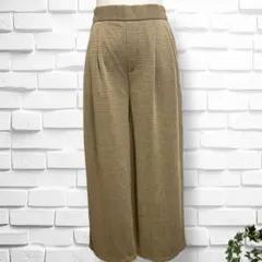 新品【イッカ】カットジャガードワイドクロップドパンツ　M 後ろウエストゴムのサムネイル