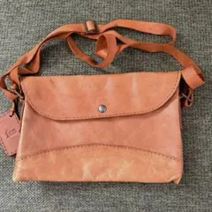 fes ショルダーバッグ　フェス　レザーショルダーバッグ　本革　ブラウン