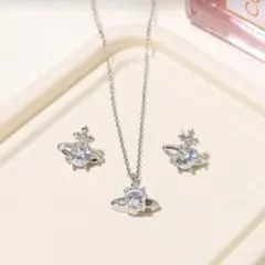 ネックレス　ピアスセット