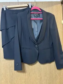 クードシャンス　黒スーツ