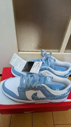 新品W NIKE DUNK LOW ESS ブルー/ホワイト27