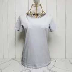 マックスマーラ 半袖Tシャツ S 美品 バタフライ装飾 洗濯OK　ペールブルーのサムネイル
