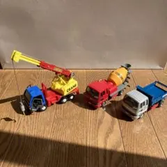 エムテック日野レンジャートラック　ダイアペットいすゞクレーン車当時物3台セット