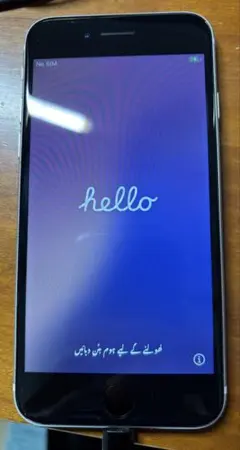 【美品】Apple iPhone SE 第２世代 ホワイト 本体【中古】