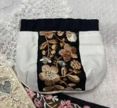 花柄刺繍 巾着袋 ホワイト ブラック