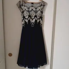 Item thumbnail for item e6502ea3-8d19-47bf-8566-4a2de7d302d8