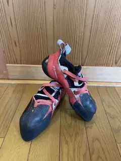 Item thumbnail for item eb2b0c84-f1a1-4d04-a370-213aeaa1ebd7