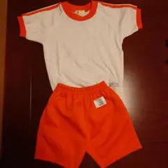 体操服 オレンジとホワイト　新品未使用品