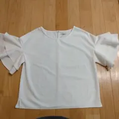 earth music & ecology フリル袖Tシャツ ホワイト