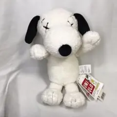 KAWS カウズ ユニクロ　スヌーピー ぬいぐるみ