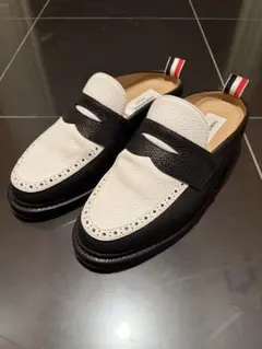 THOM BROWNE ペニーローファー ミュール バイカラーのサムネイル