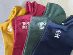 靴下屋　曜日ソックス4枚組！（25-27）