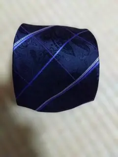 ダークパープル ストライプ ネクタイ