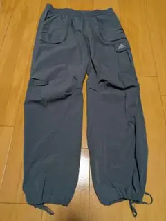 adidas カーゴタイプ トラックパンツ