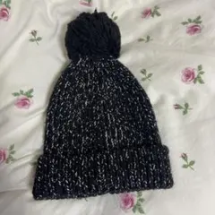 GAP ポンポン付きニット帽 黒 ラメ