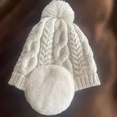 アイボリー ケーブル編み ニット帽