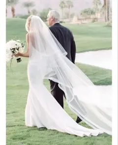 ウェディングベール ブラッシャー付き　2段　300cm アイボリー