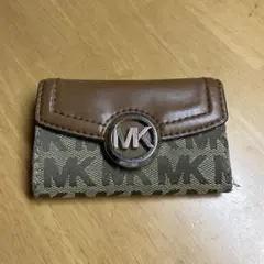 E*I様 Michael Kors MKロゴキーケース