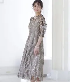 グレー刺繍パーティードレス