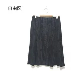 美品✨ 自由区 フレアスカート M 幾何学模様 ドット柄 ひざ丈 黒 裏地ありのサムネイル