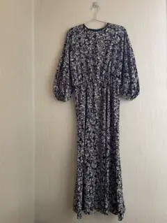 DRESSTERIOR ドレステリア フラワープリントドルマンワンピースのサムネイル