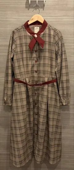 Fint♡カメオ付きクロスボウタイチェックワンピースのサムネイル