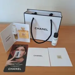 2/8まで価格！シャネル サンプルとショッパーのセット