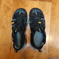 値下❗⭐極美 KEEN『15.400円購入』ニューポートH2 山と道 - メルカリ