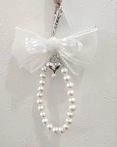 リボン パール キーホルダー バッグチャーム キーチャーム 白