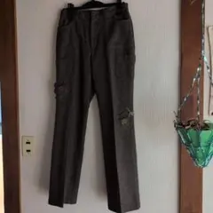 ベルパーチ茶系 花のモチーフパンツ