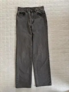 GU ハイライズストレートジーンズ　長め　グレー