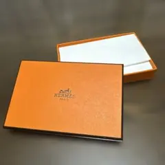 HERMES オレンジ色ボックス