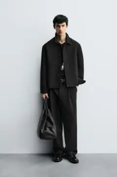 ZARA リラックスフィットプリーツパンツ ブラックのサムネイル