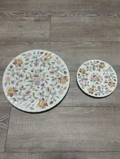 花柄の陶磁器製皿セット