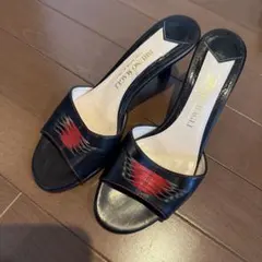 BRUNO MAGLI 黒赤ハイヒール 約6cmのサムネイル