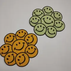 NO.381　アイロンワッペン　ワッペン　送料無料　いっぱいスマイル2枚組