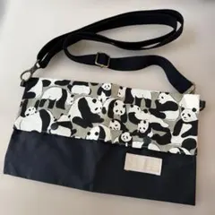 パンダ柄サコッシュティッシュケース