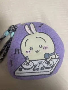 ちいかわ　うさぎ　ポーチ　GUコラボ