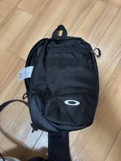 OAKLEYワンショルダーバッグ テック系 y2k ジャンク品 - メルカリ