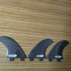 FCS GR-X カーボンファイバー トライフィン 3枚　ブラック[新品未使用] Fins - FCS JAPAN