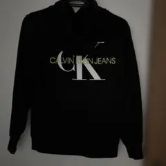 CALVIN KLEIN ブラックパーカー