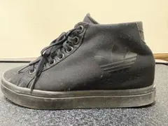 adidas インヒール スニーカー