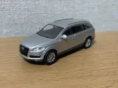 1/64 京商 アウディ Q7 シルバー ミニカー 1:64 Audi 銀のサムネイル