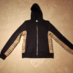 BURBERRY LIMITED バーバリー パーカー 14Y ロゴジップ - メルカリ