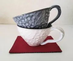 2個組 白・グレー色 コーヒー、スープ、デザートカップにも 可愛い花 美濃焼