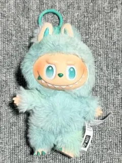 POP MARTぬいぐるみ キーホルダー　ラブブ　グリーンのサムネイル