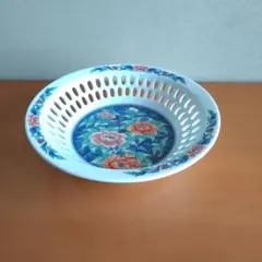 色鍋島 透かし彫り 菓子鉢 鍋島焼 和泉作 牡丹と鳥の絵柄 飾り皿 昭和レトロのサムネイル