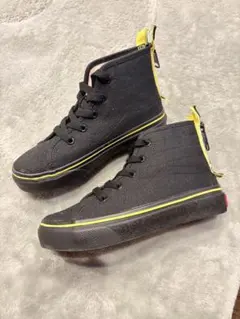 Vans ブラック スニーカー ジッパー付き20センチ