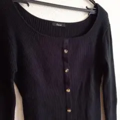 リブニット　ロンT　長袖シャツ　黒トップス